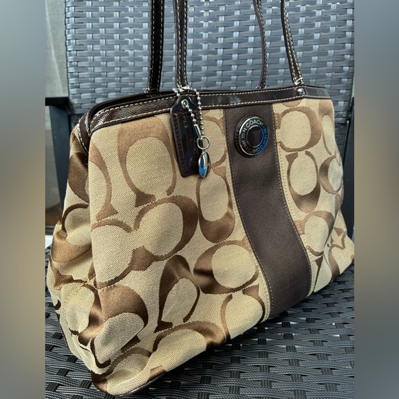 COACH BAG,Coach Brown and Tan Signature Shoulder Bag - Picture 5 of 16